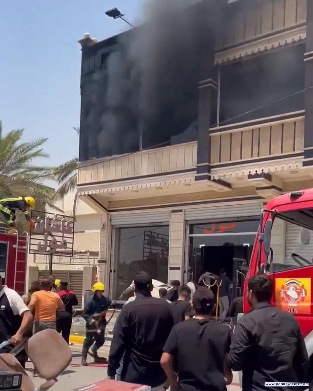 حريق جديد يلتهم "كاشان مول" بقضاء العزيزية بمحافظة واسط وفرق الدفاع المدني تهرع إلى الموقع لإخماده.